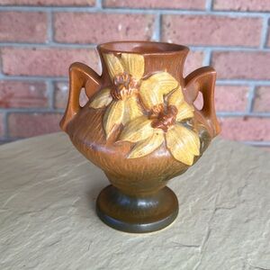 Roseville Brown Clematis 188-6" Double Handled Vase